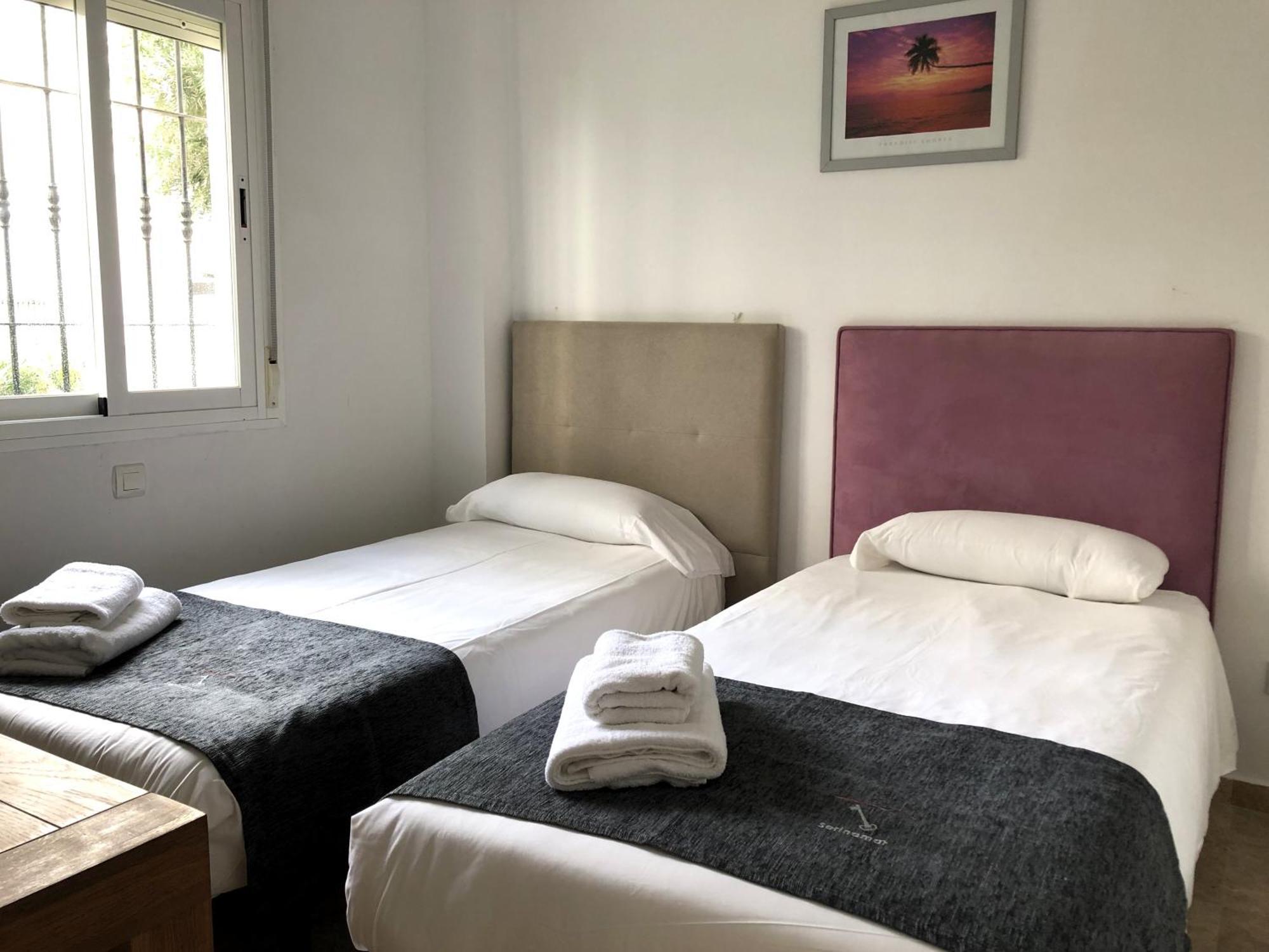 Y Casas Serinamar- Banús, * Marbella