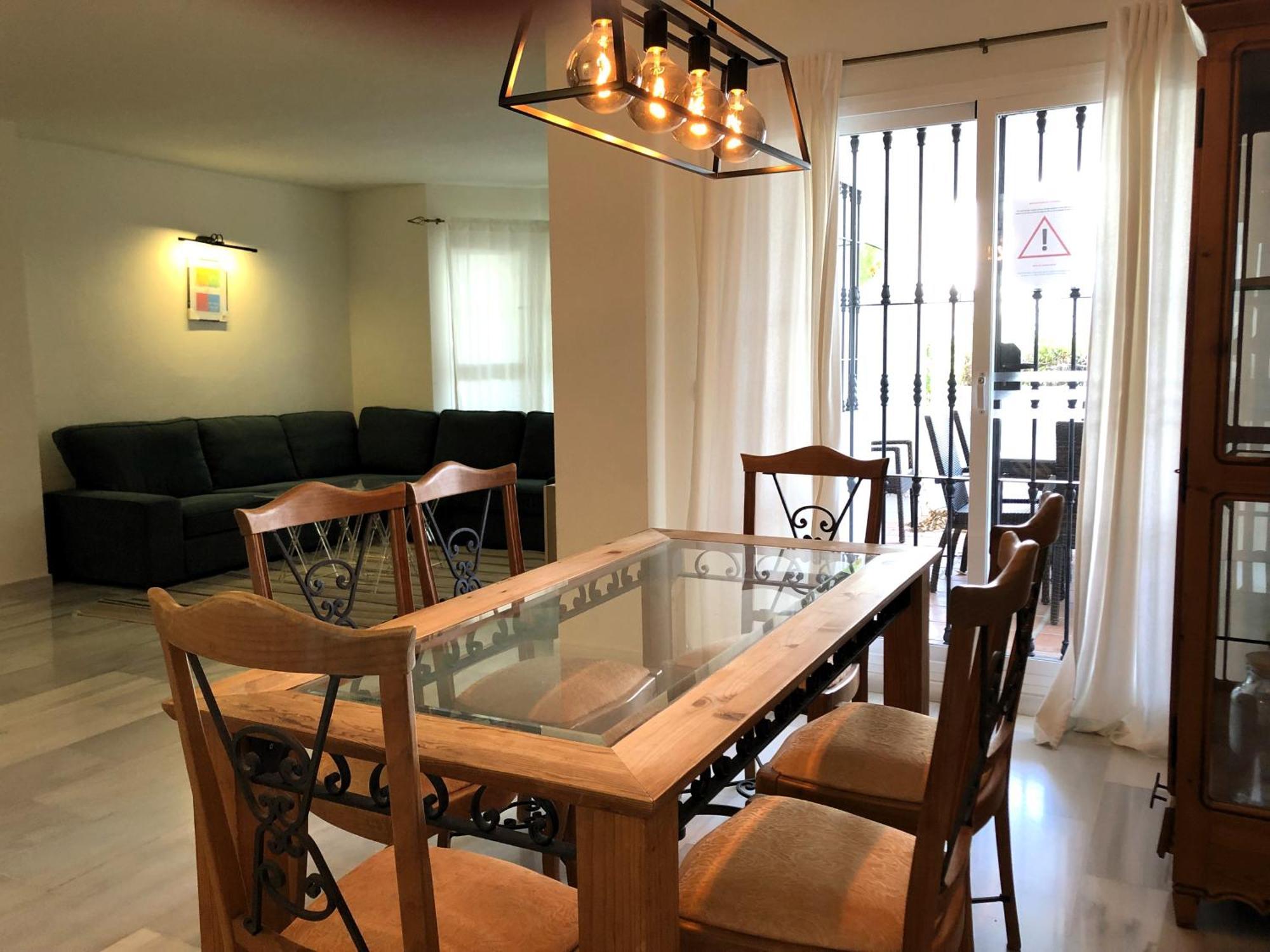 Y Casas Serinamar- Banús, Apartamento *