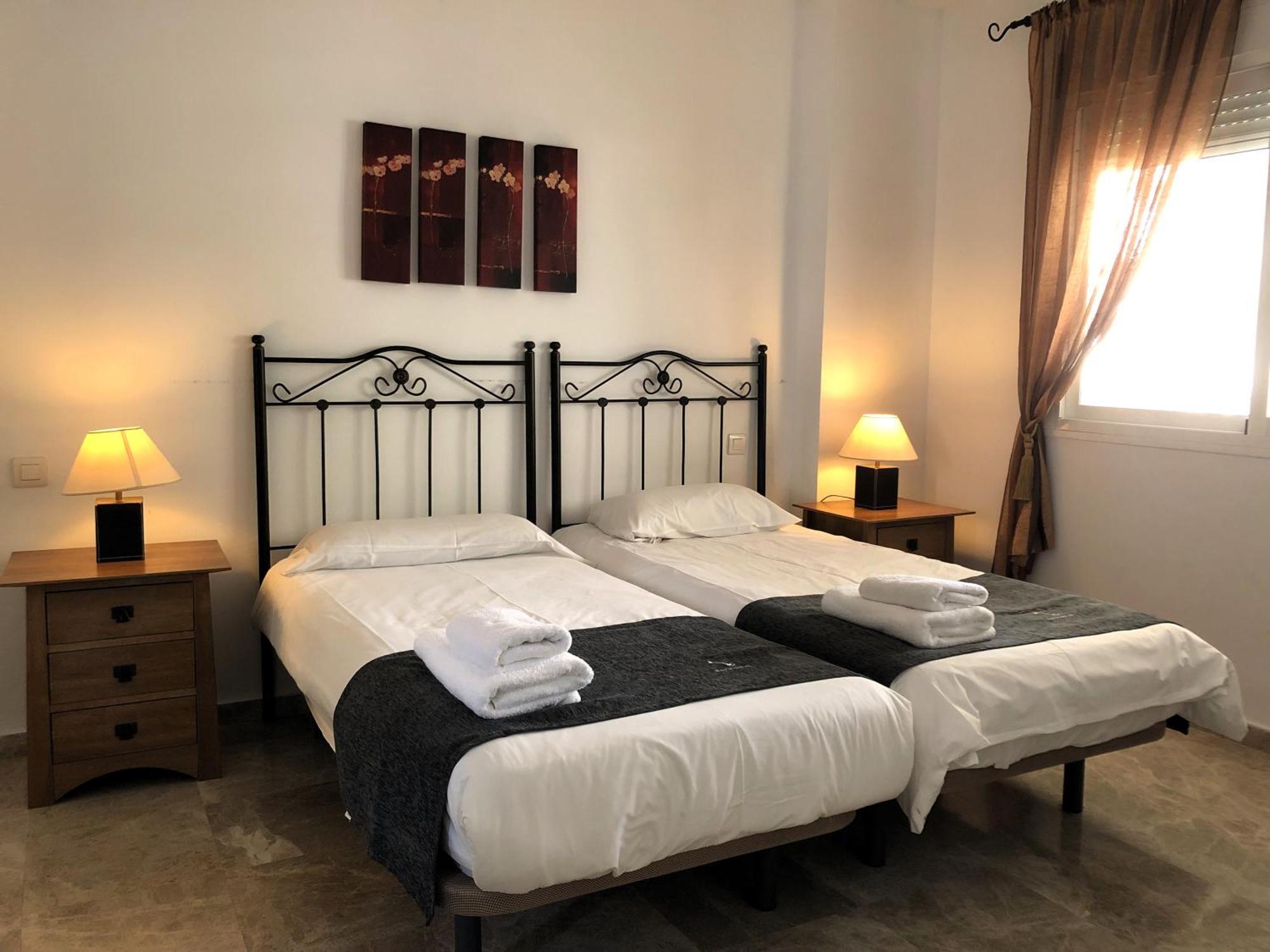 Y Casas Serinamar- Banús, Apartamento