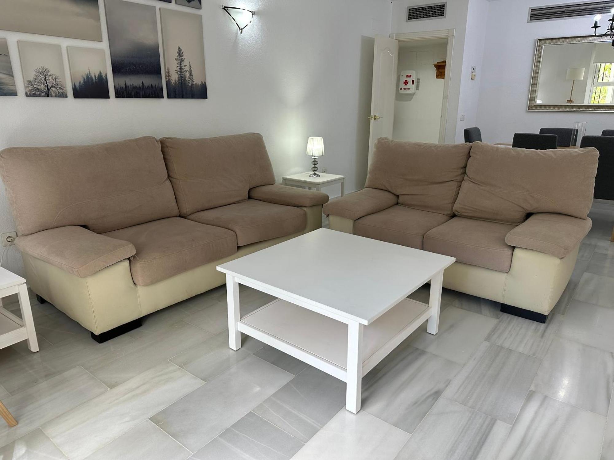 Y Casas Serinamar- Banús, Apartamento