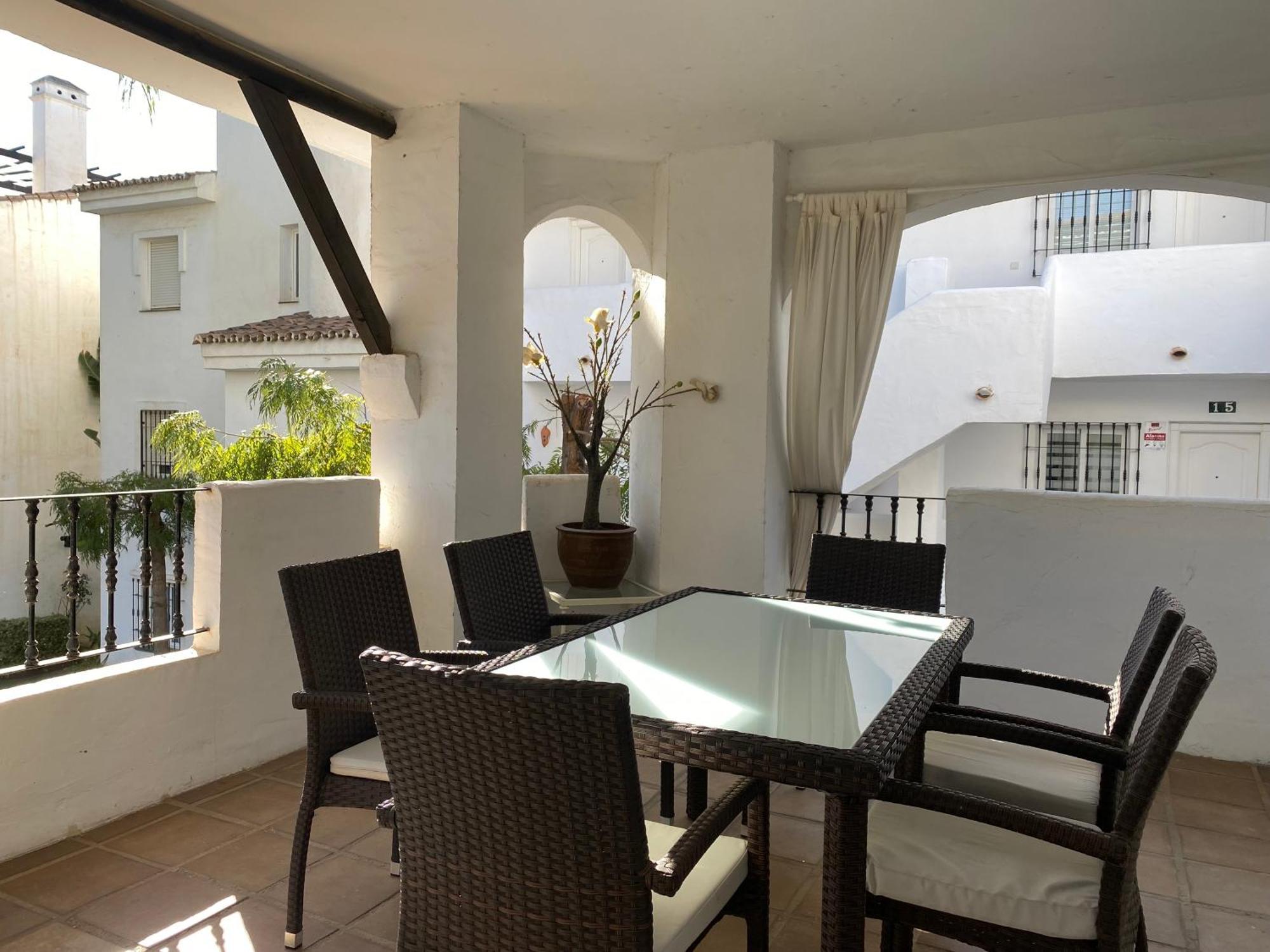 Apartamento Y Casas Serinamar- Banús,