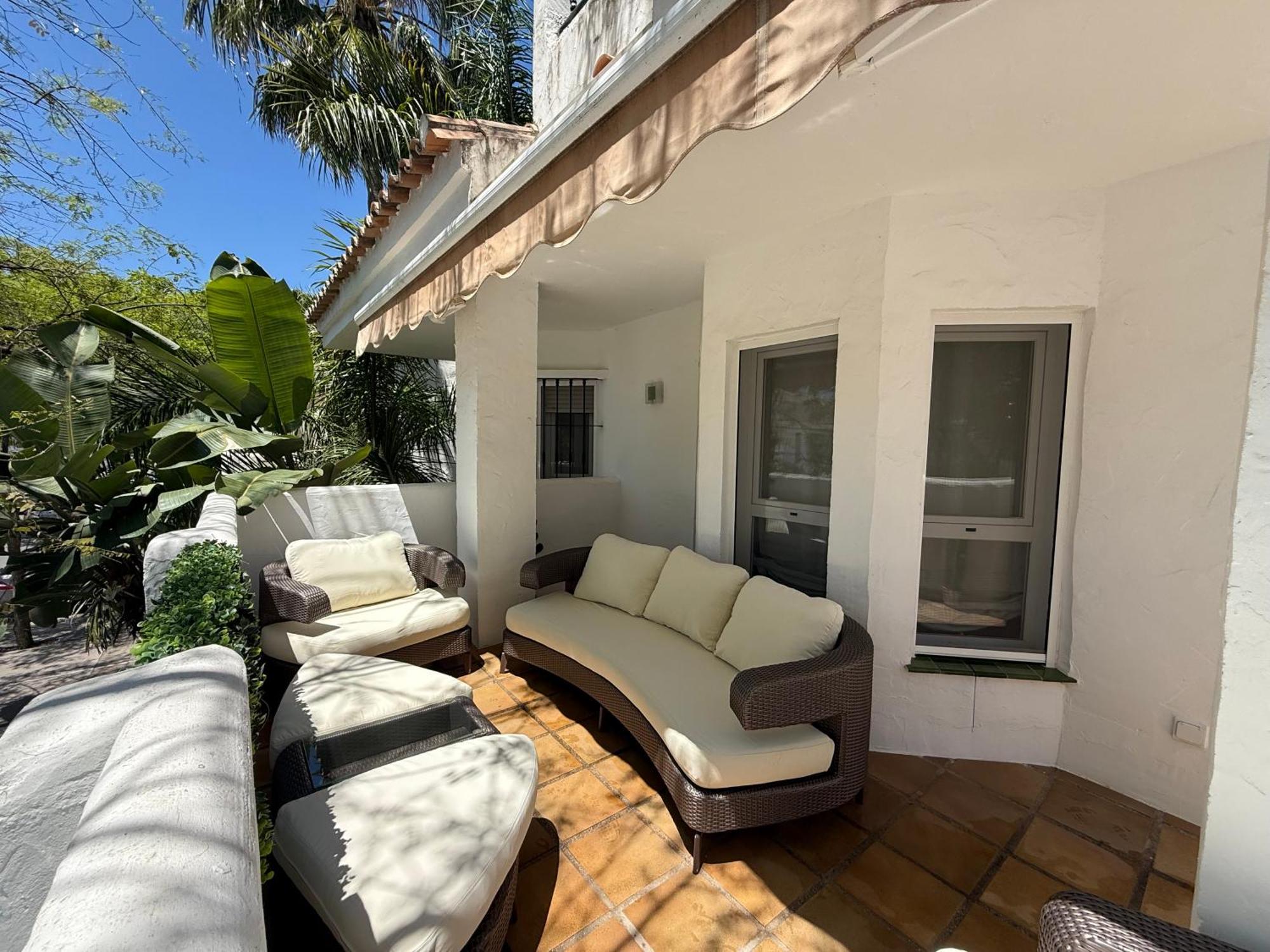 Y Casas Serinamar- Banús, Apartamento Marbella